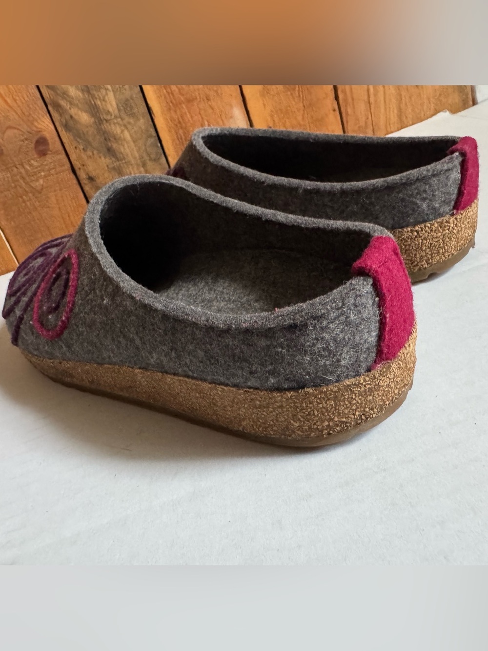 Haflinger Wool Clogs with Pink Purple Circles - Picture 6 of 15